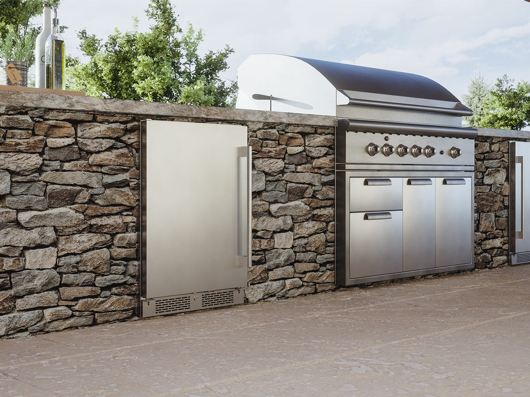Zephyr PRB24C01AS-OD | 24" Wide Single Zone Outdoor 112 Can/7 Bottle Beverage Fridge