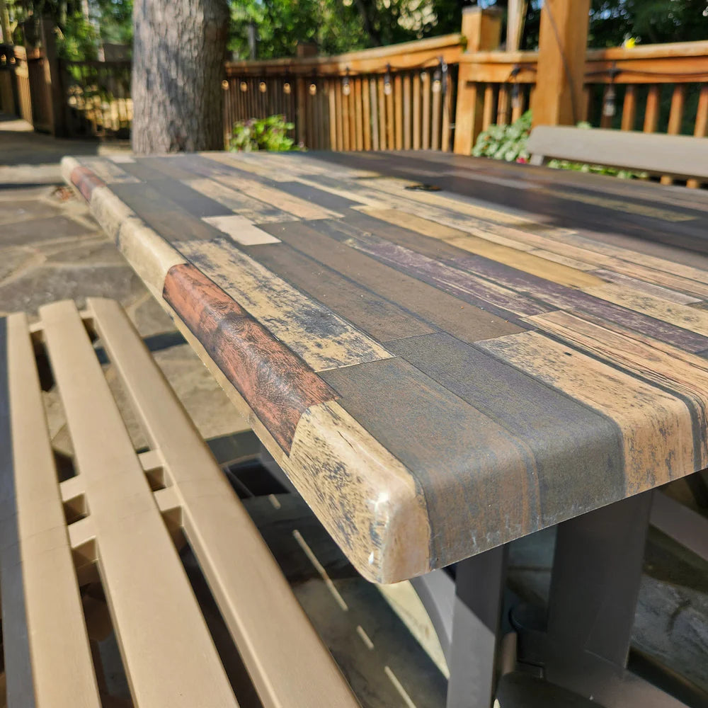 Grosfillex Atlanta 48" x 32" Table