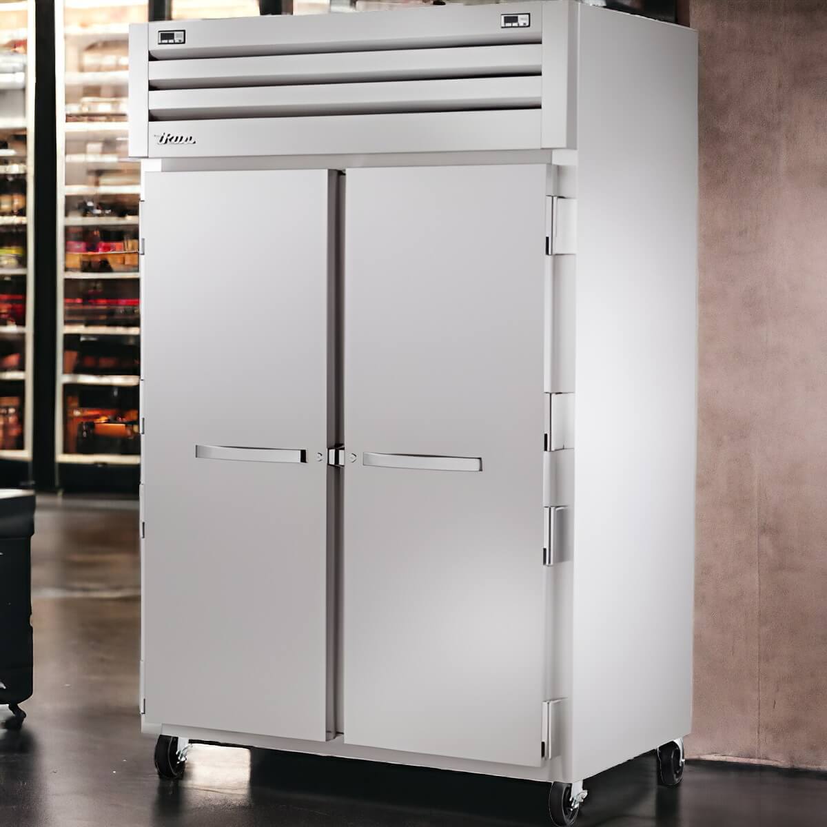 True STA2DT-2S | 53" Wide 2 Door Reach-In Dual Temp Refrigerator/Freezer Combo