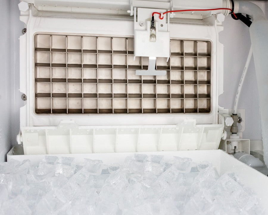 SUMMIT | 21" Wide ADA Compliant Commercial Icemaker